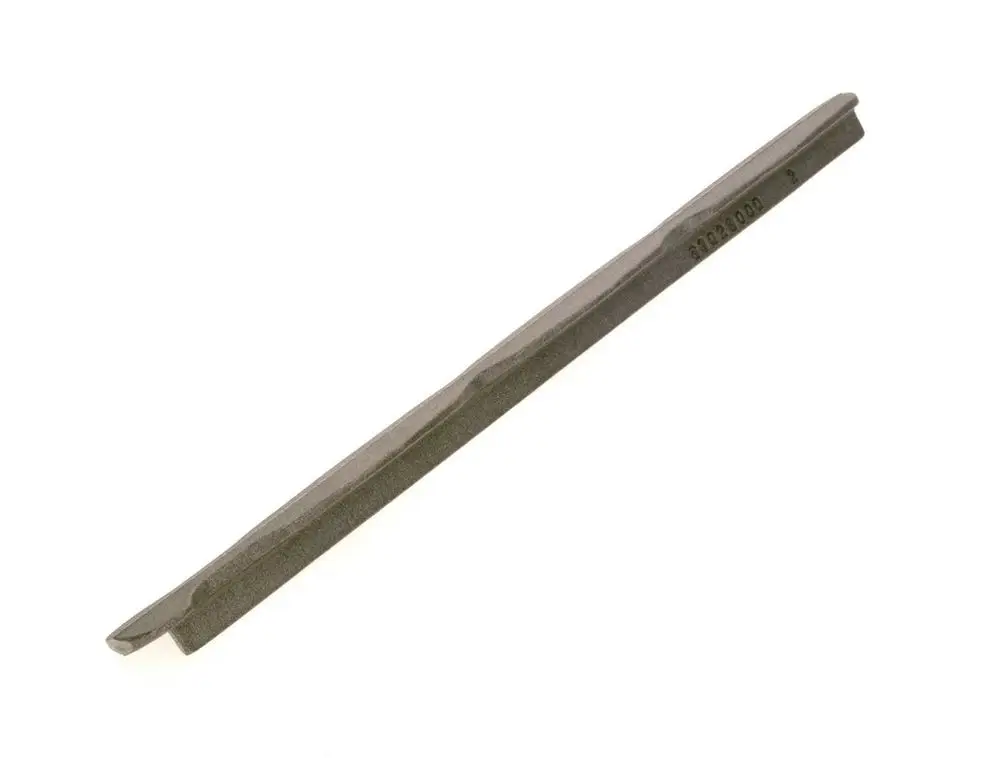 Dünner, gerader Metallstab von Bosch, mit flachem Ende. Die Oberfläche ist gleichmäßig und hat keine erkennbaren Beschriftungen oder Details.